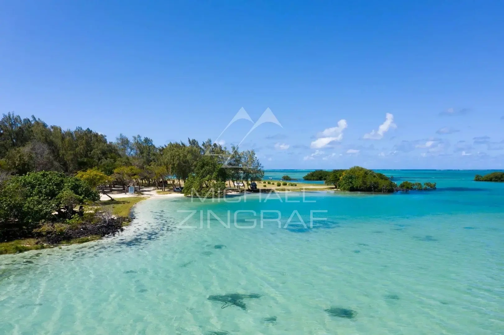 2 - verkauf wohnung direkt am wasser roches noires rivière du rempart mauritius