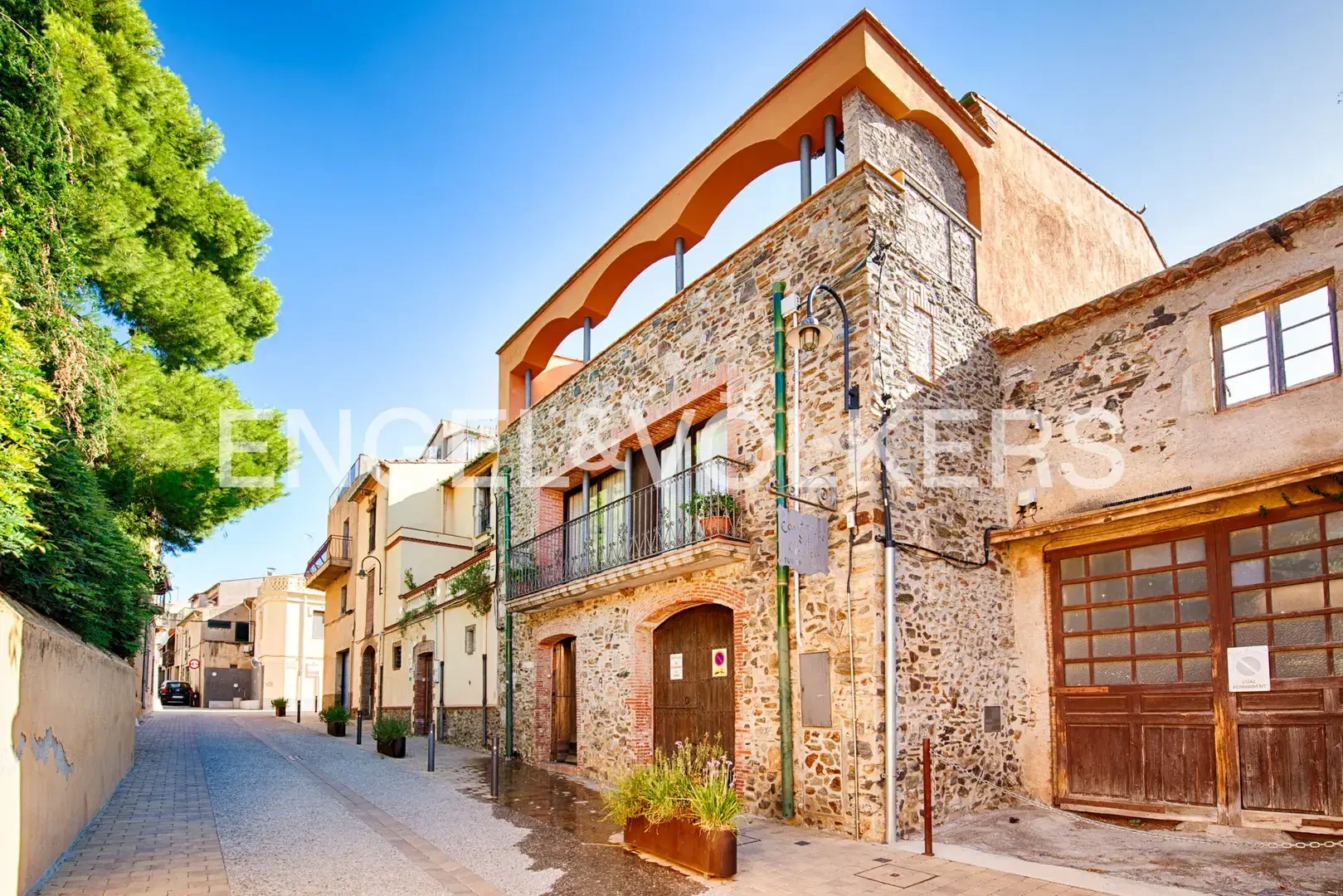 1 - house for sale in espolla catalonia spain