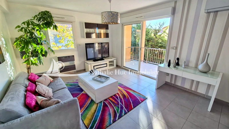 Apartamento com piscina