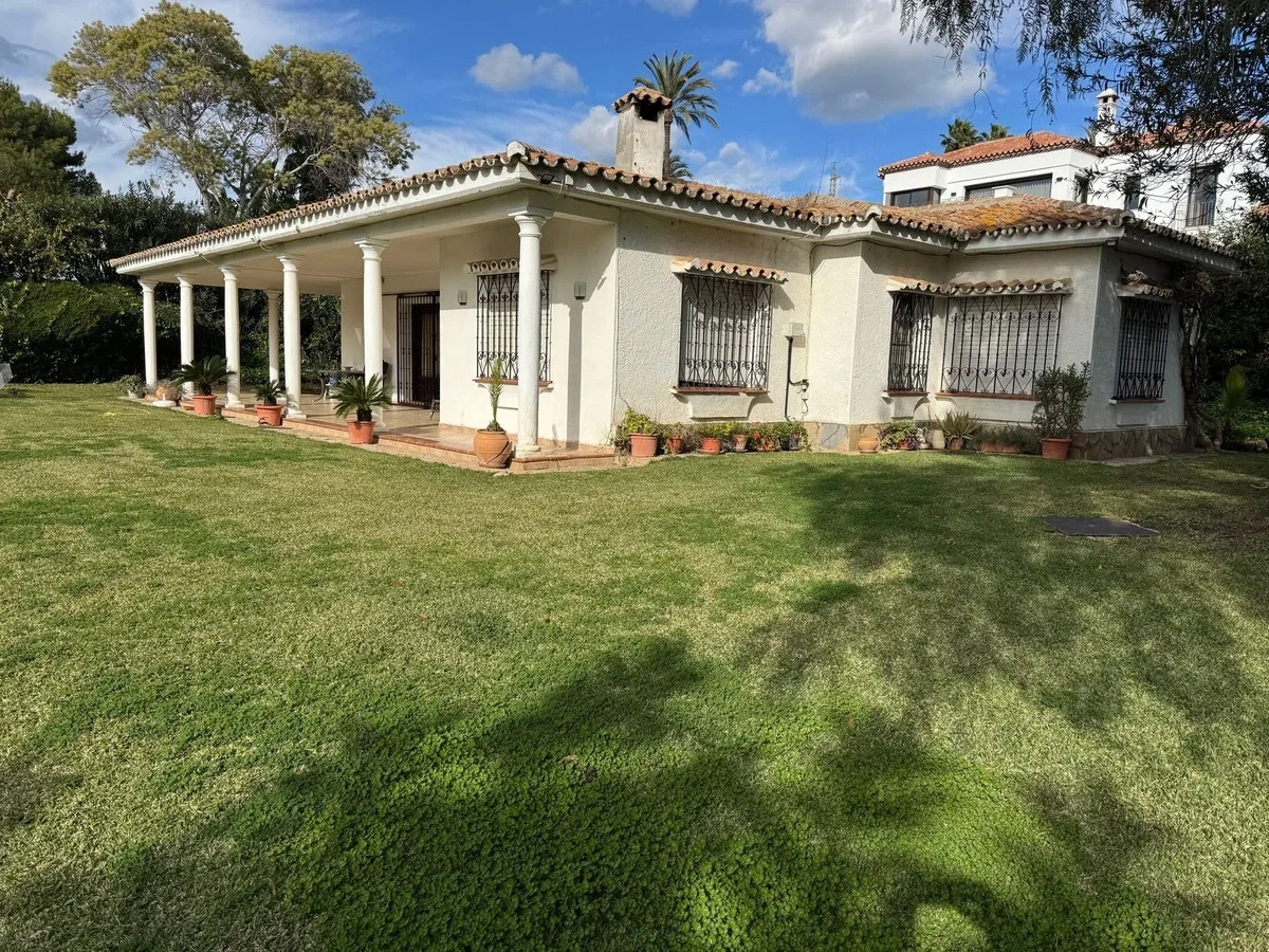 2 - house for sale in estepona - costa del sol andalusia spain