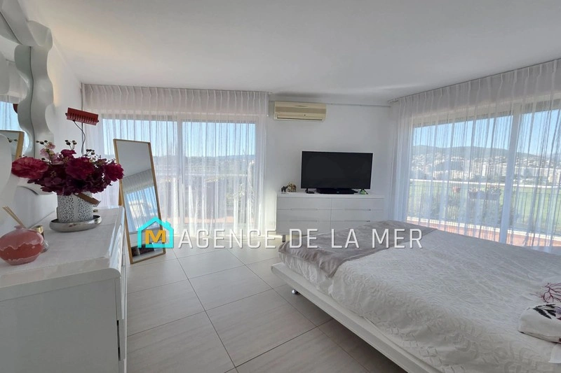 2 - sea view apartment for sale in mandelieu-la-napoule alpes-maritimes france