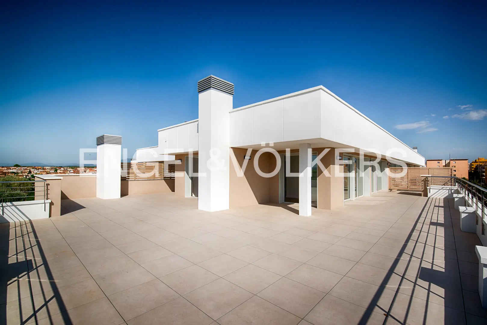 2 - verkoop appartement figueres catalonia spanje