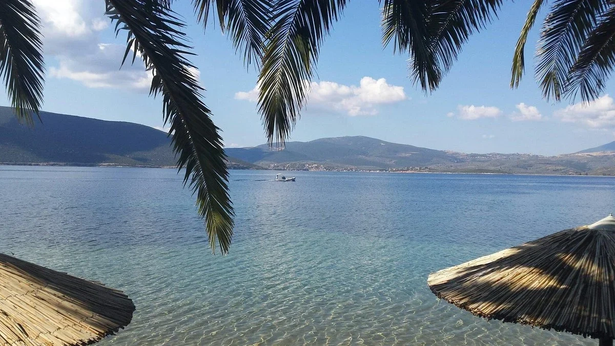 2 - venda terreno frente ao mar pteleos tessália grécia