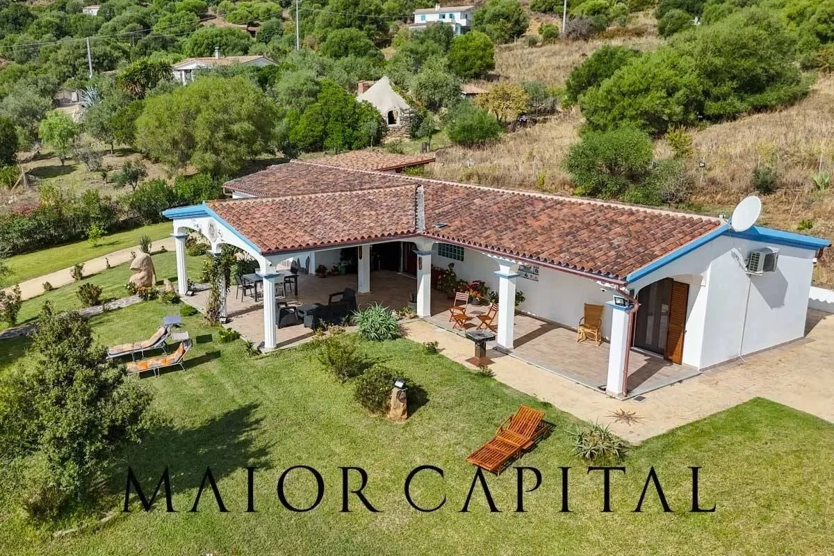 2 - venda casa torpe' sardenha itália
