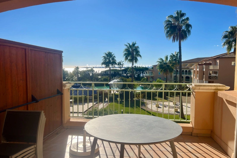 2 - venta apartamento vista al mar les issambres var francia