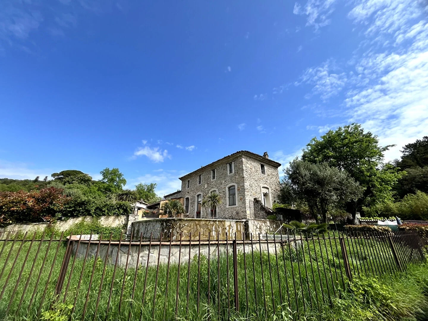2 - house for sale in saint-hippolyte-du-fort gard france