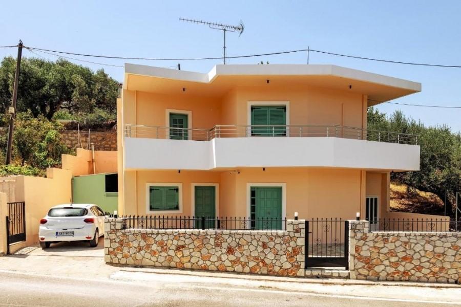 1 - vente immeuble vue mer spiliá crète grèce