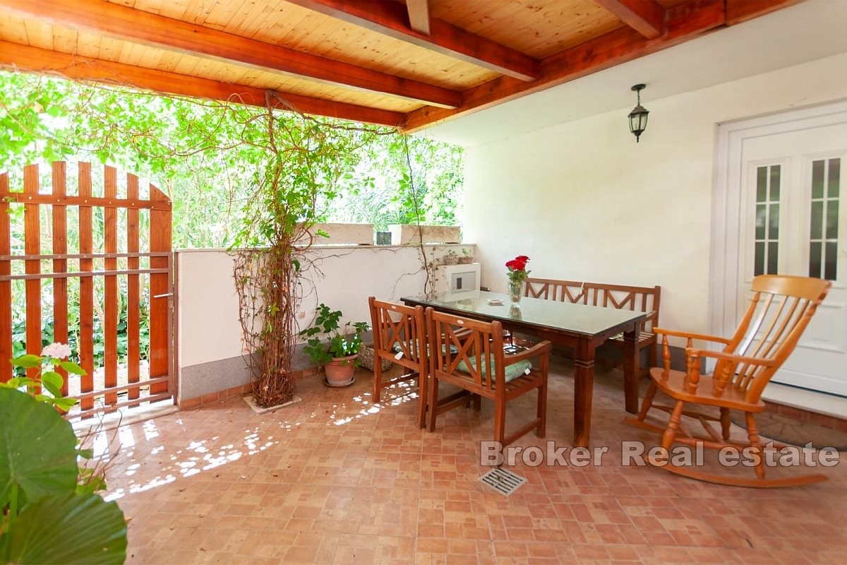2 - venta casa vista al mar omiš split-dalmacia croacia