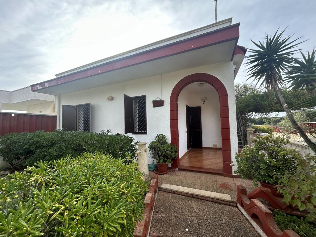1 - verkoop huis uitzicht op zee maruggio apulia italië