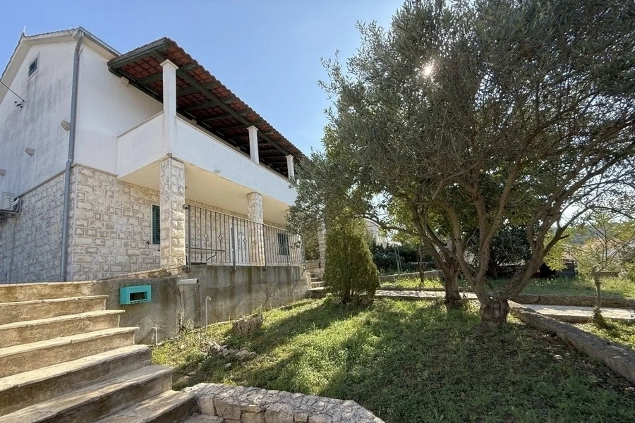 2 - verkoop huis uitzicht op zee brač split-dalmatia kroatië