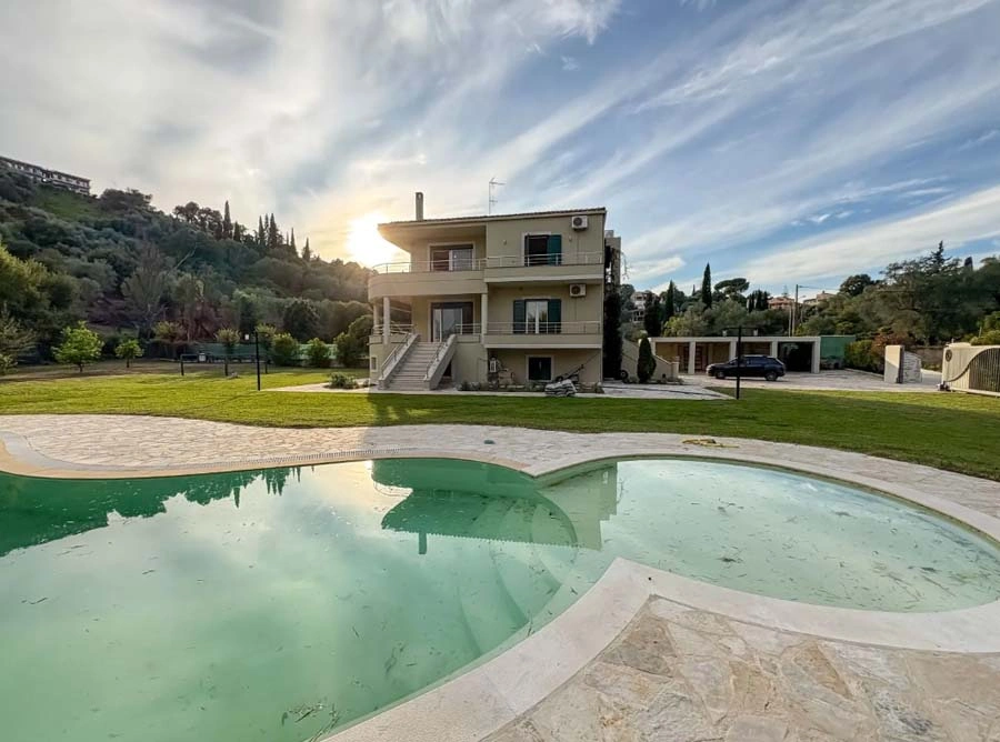 1 - vente villa kompítsi îles ioniennes grèce