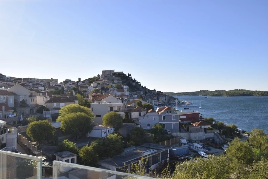 2 - venda apartamento vista de mar šibenik sibenik croácia