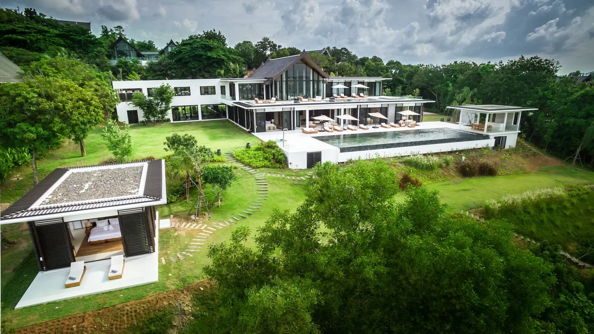 1 - vente maison pieds dans l'eau thalang phuket thaïlande