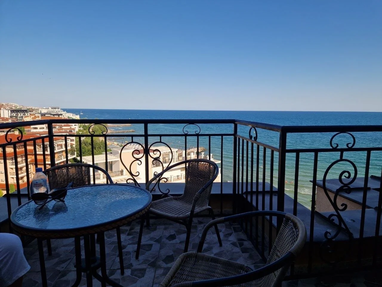 2 - verkoop appartement aan het water sveti vlas burgas bulgarije
