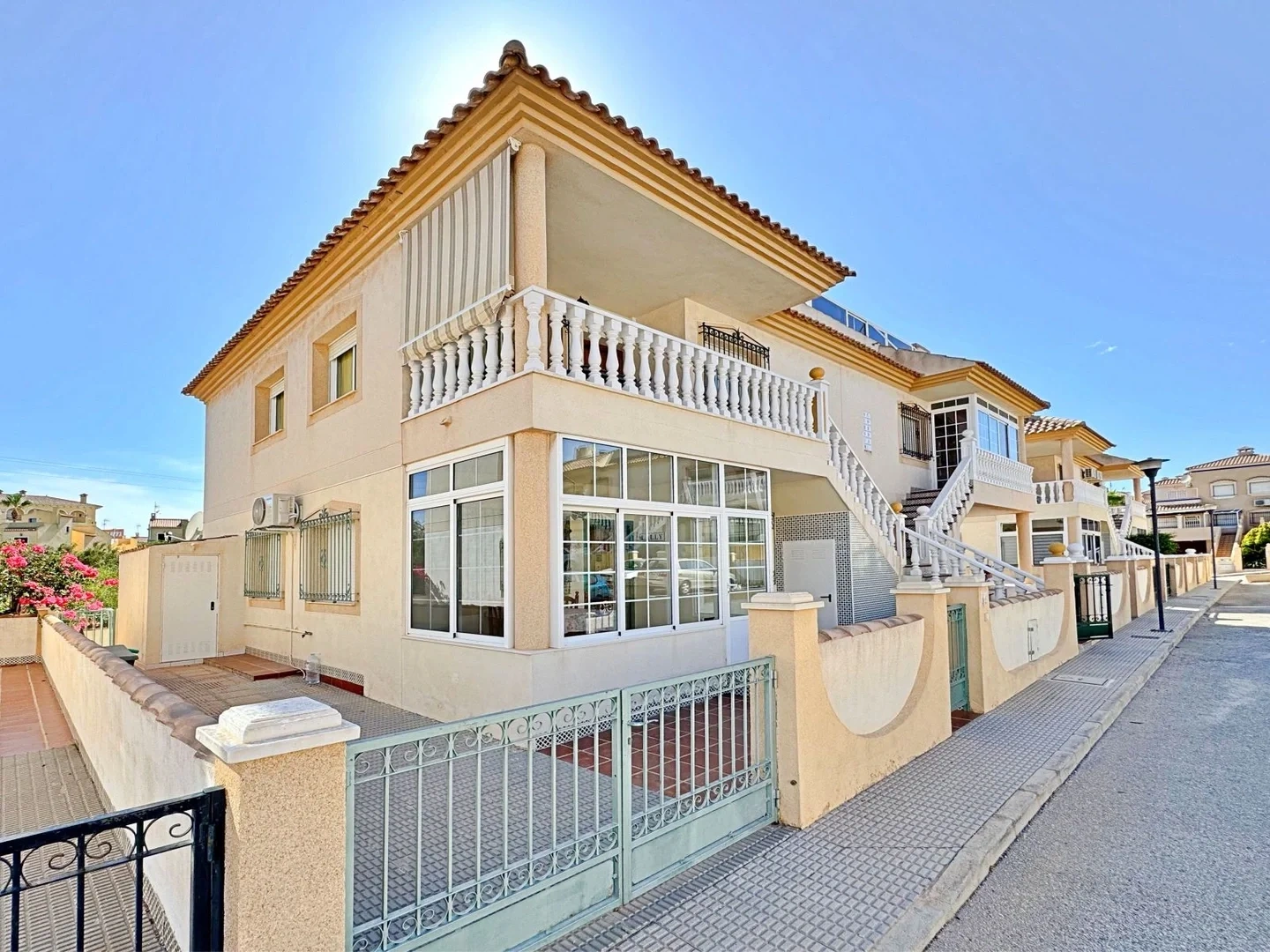 1 - verkauf wohnung strandpromenade orihuela-costa valencia spanien