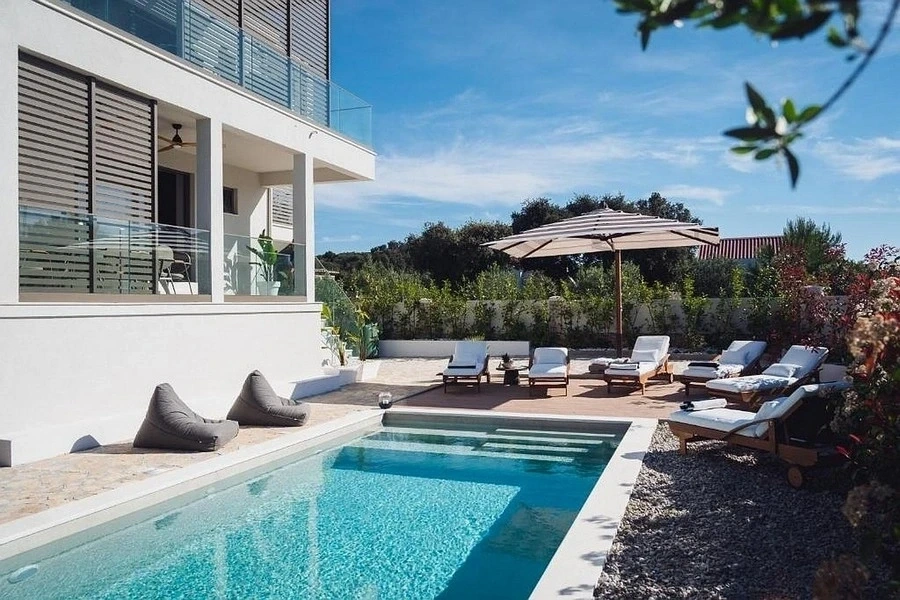 2 - venta casa vista al mar rogoznica šibenik-knin croacia