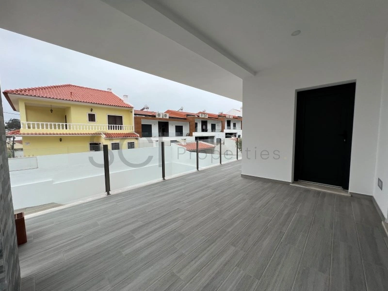 1 - house for sale in charneca de caparica lisbon region portugal
