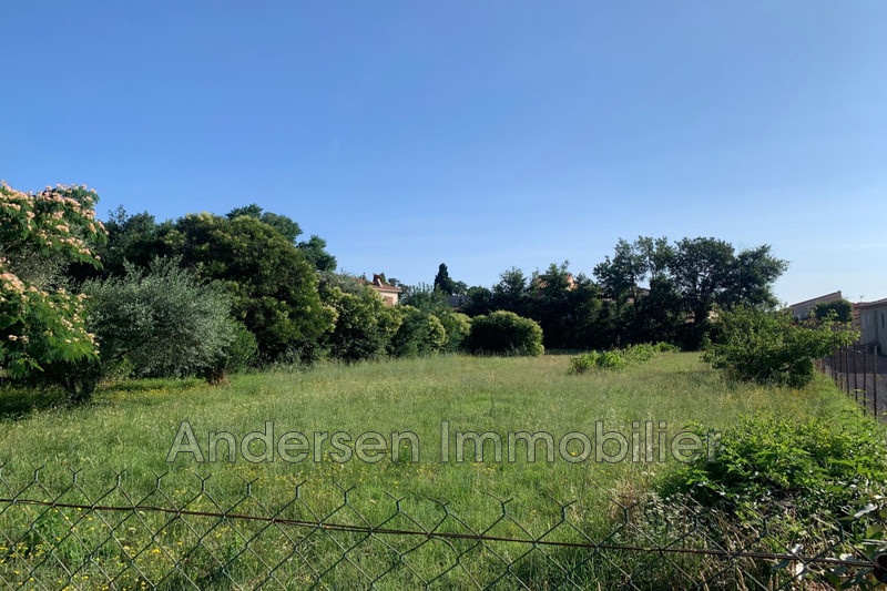 Terreno de 933 m²
