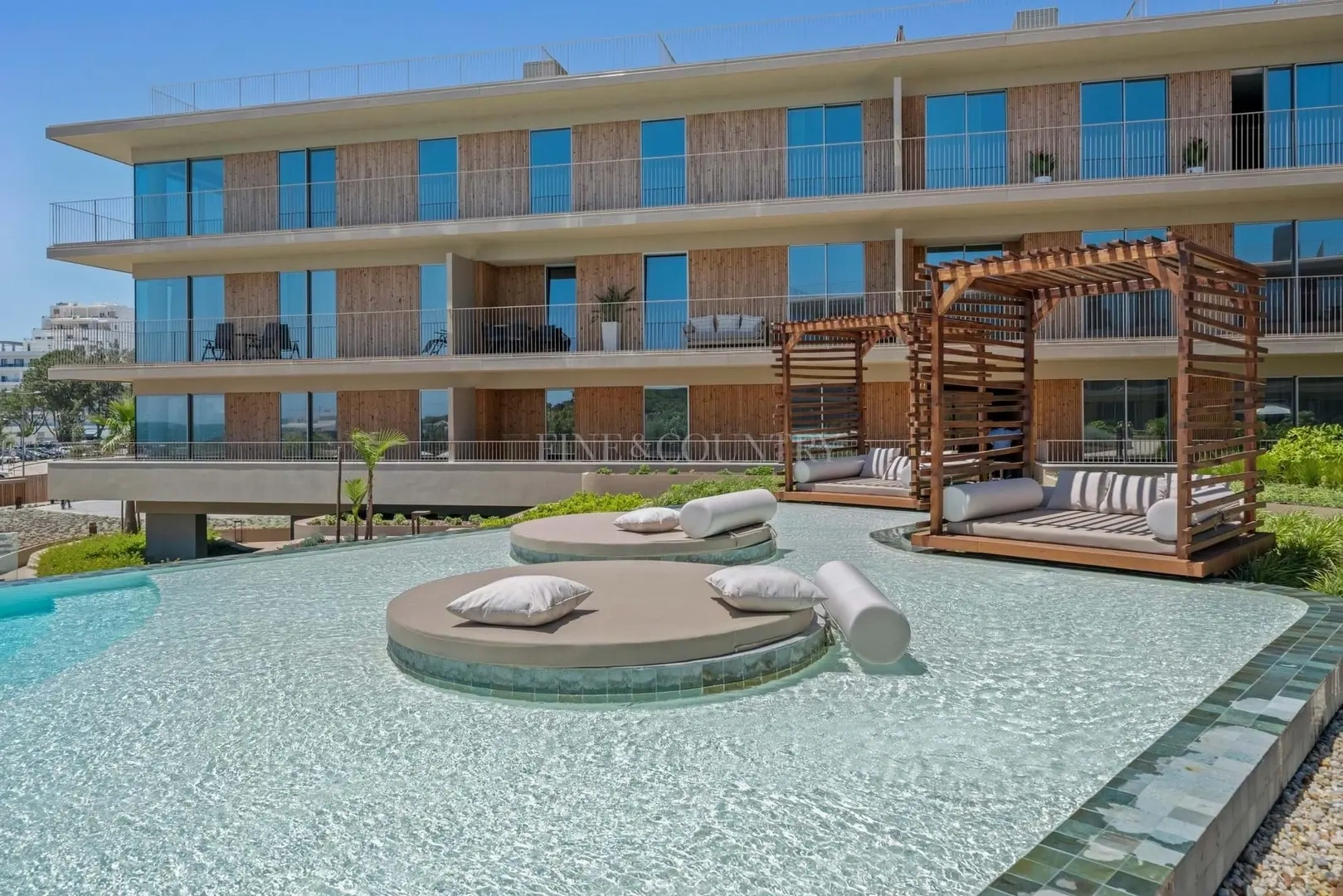2 - venda apartamento frente ao mar quarteira algarve portugal