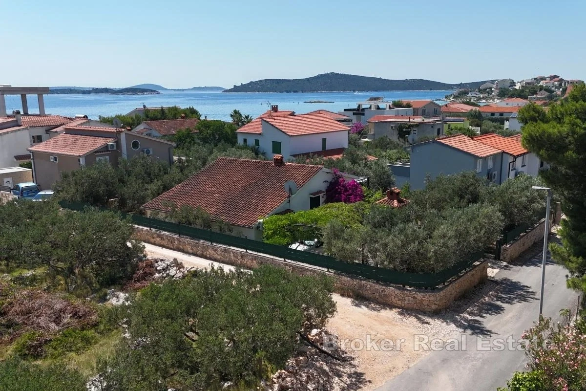 1 - vente maison plage à pied rogoznica šibenik-knin croatie