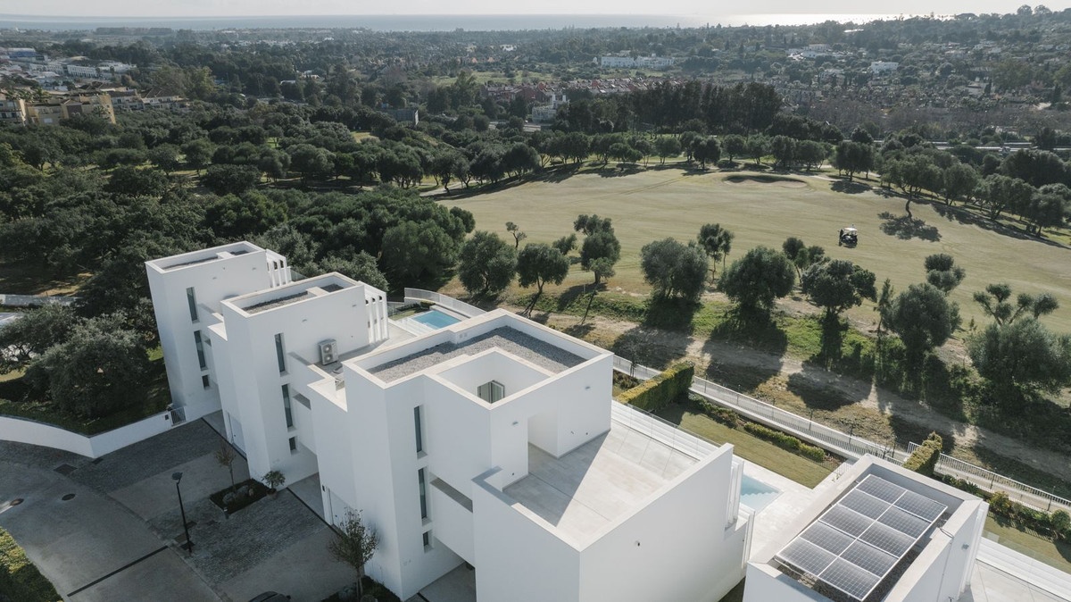 2 - sea view house for sale in sotogrande andalusia spain