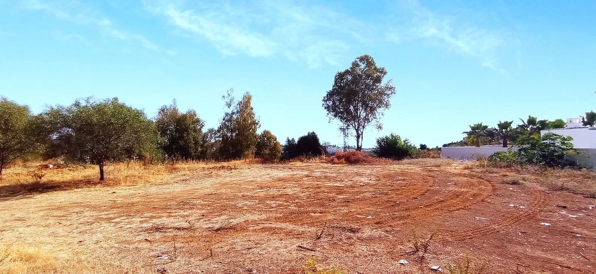 Terreno vista al mar de 1 320 m²