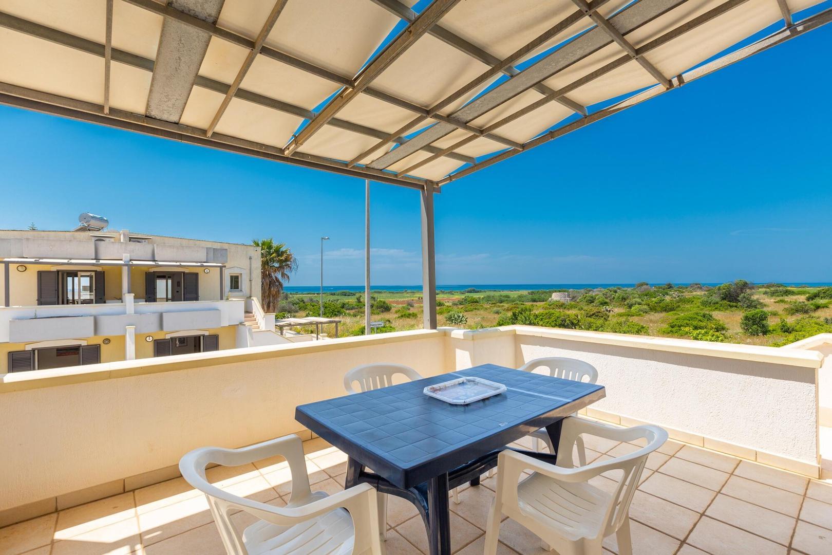 1 - verkoop appartement uitzicht op zee salve apulia italië