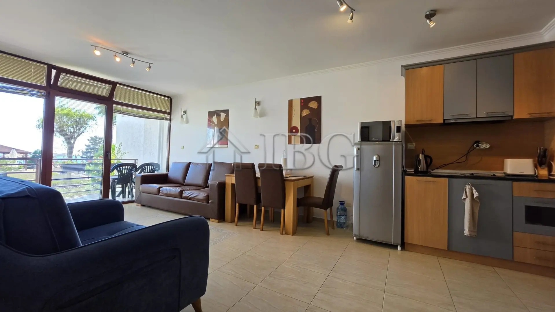 1 - verkoop appartement aan het water sveti vlas burgas bulgarije