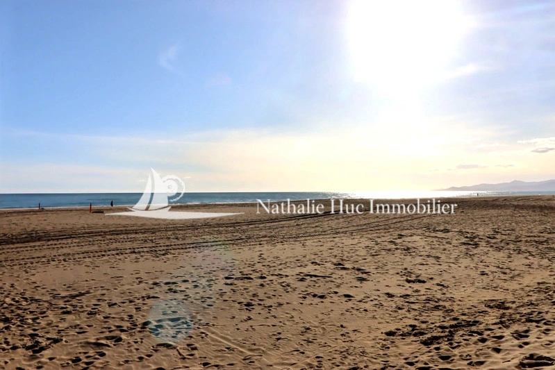 Apartamento vista de mar com terraco