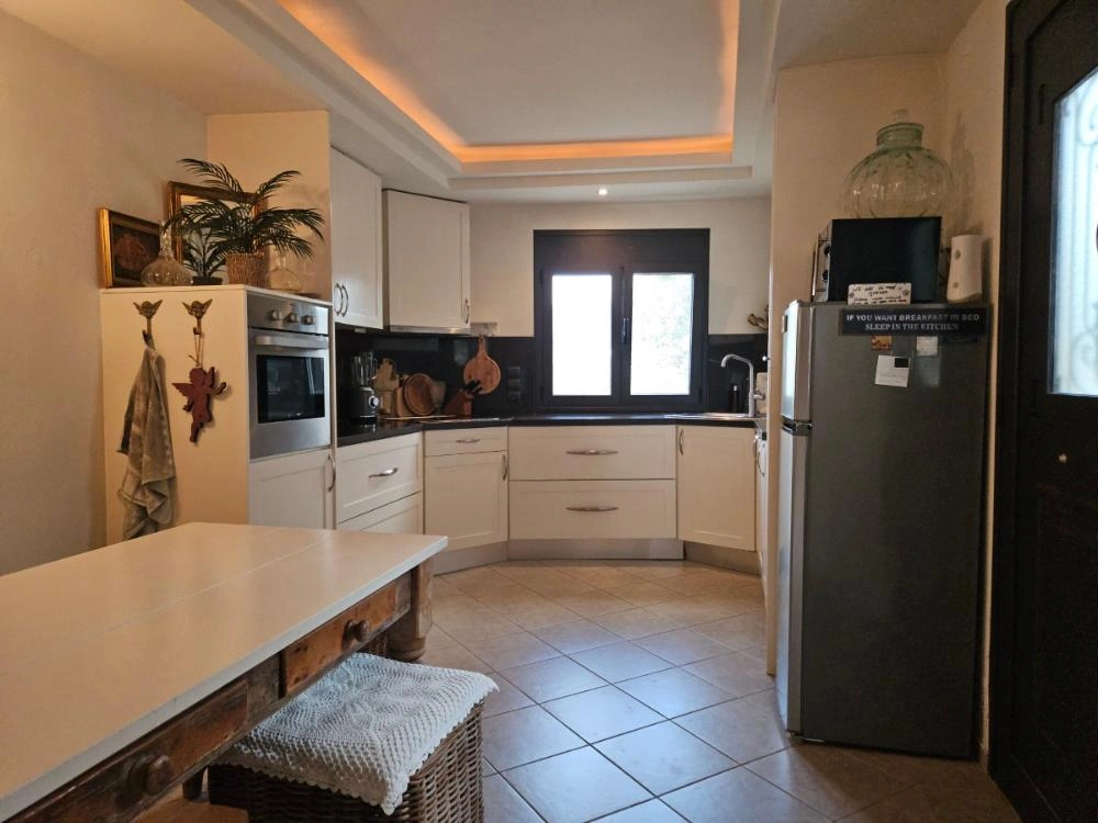 2 - sea view house for sale in sísi crete greece