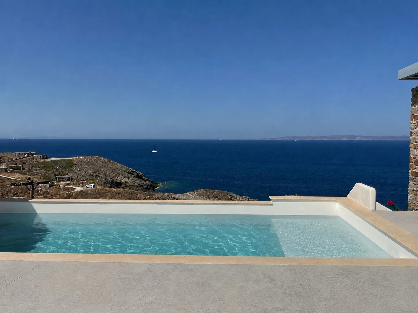 1 - vente villa pieds dans l'eau kéa - cyclades egée méridionale grèce
