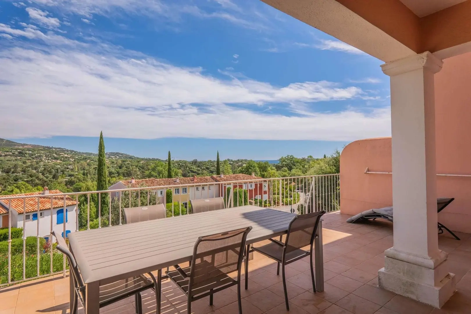 1 - affitto vacanze appartamento vista mare grimaud var francia