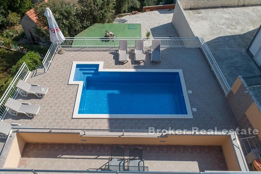 2 - venta casa vista al mar marina split-dalmacia croacia