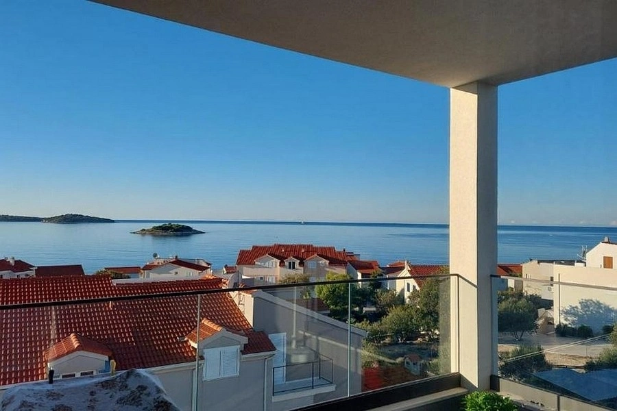 1 - venda apartamento vista de mar rogoznica sibenik croácia