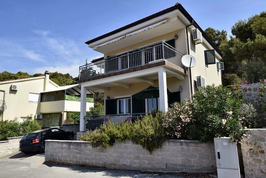 2 - vendita casa vista mare tisno sebenico e tenin croazia