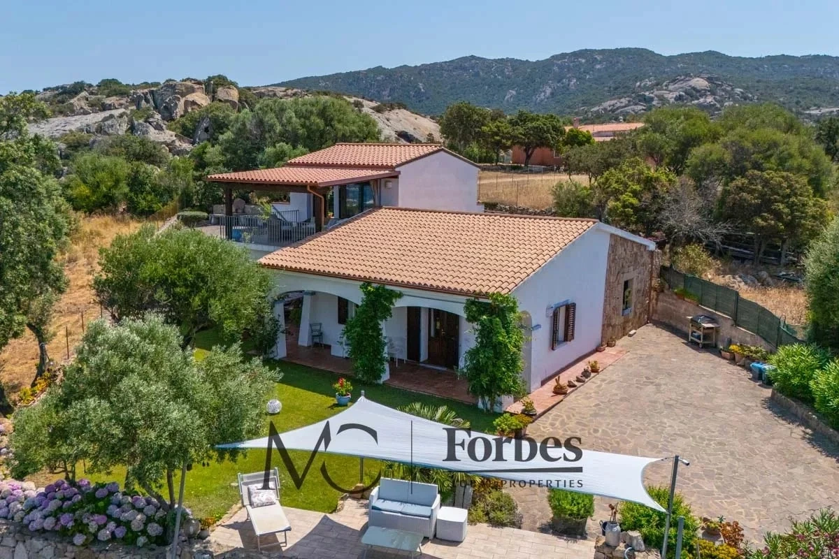 1 - verkoop huis uitzicht op zee arzachena sardinia italië