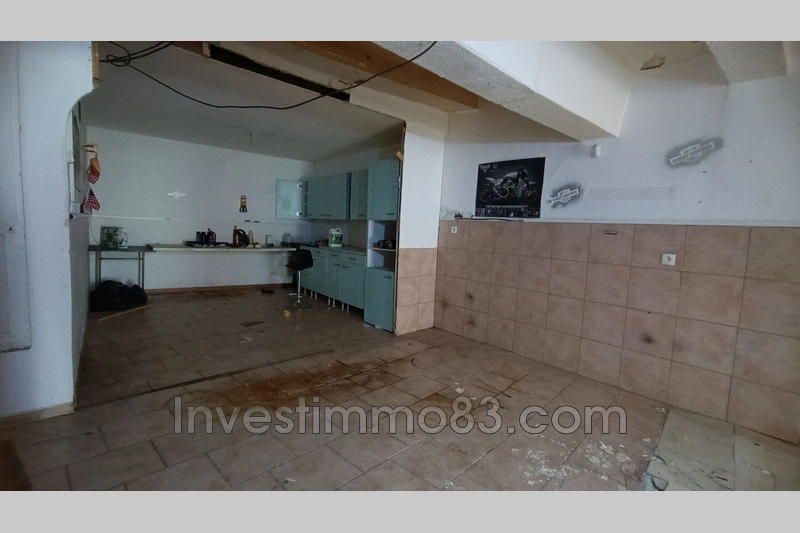 2 - house for sale in la roquebrussanne var france