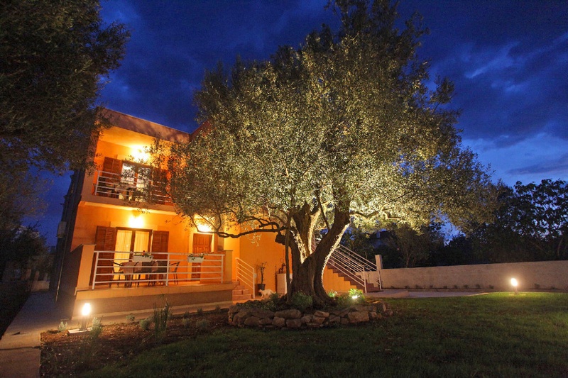 1 - verkauf gebäude meerblick sukošan zadar kroatien
