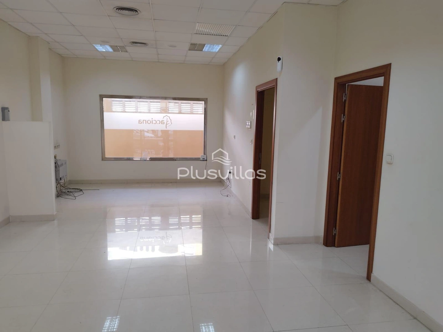 2 - venda espaço comercial a praia ao pé calpe - costa blanca comunidade valenciana espanha