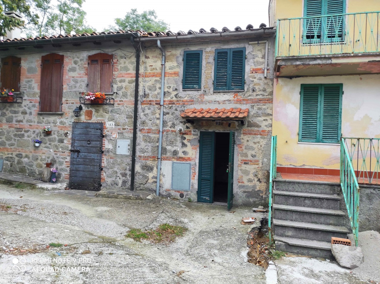 2 - venda casa santa fiora toscana itália