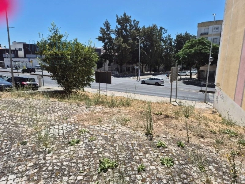 1 - plot of land for sale in amadora lisbon region portugal