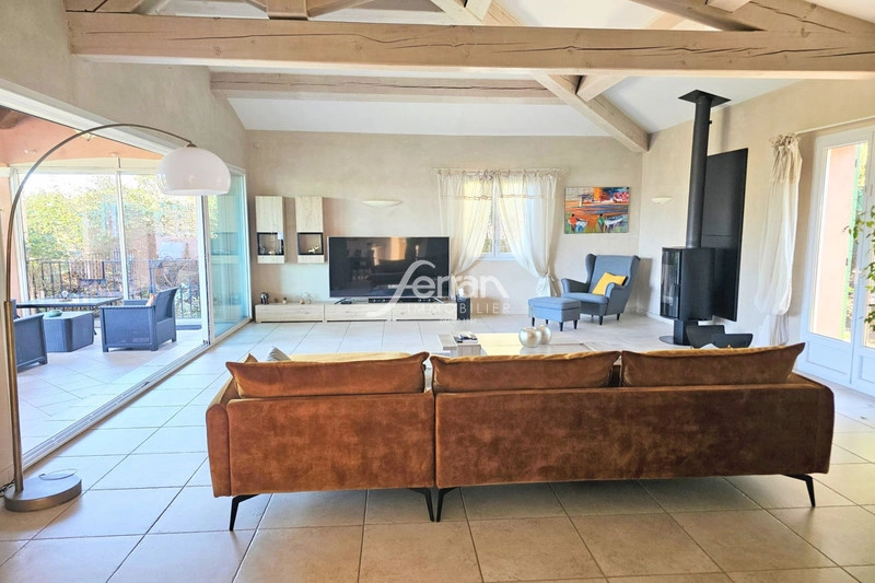 Casa con piscina