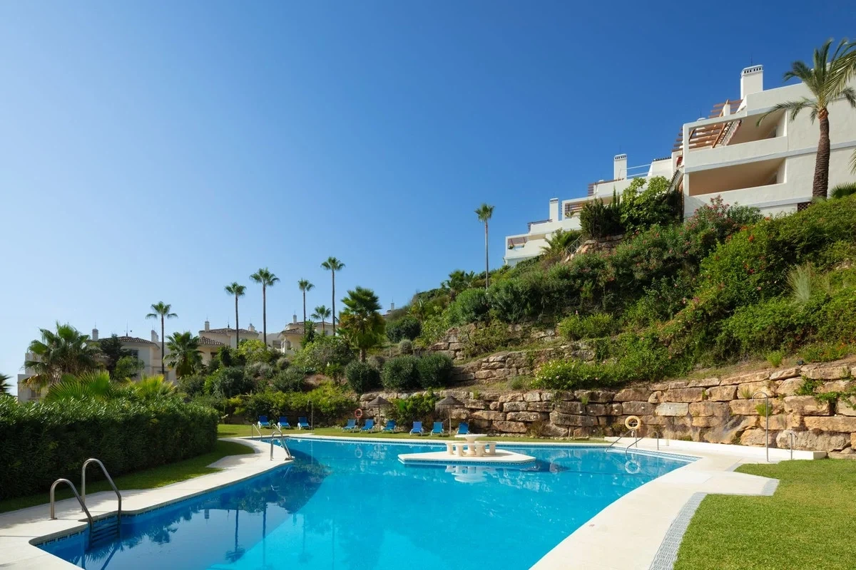2 - vente appartement vue mer nueva andalucia andalousie espagne