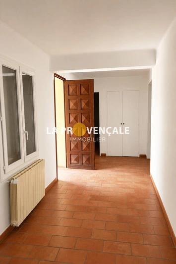 2 - house for sale in gréasque bouches-du-rhône france