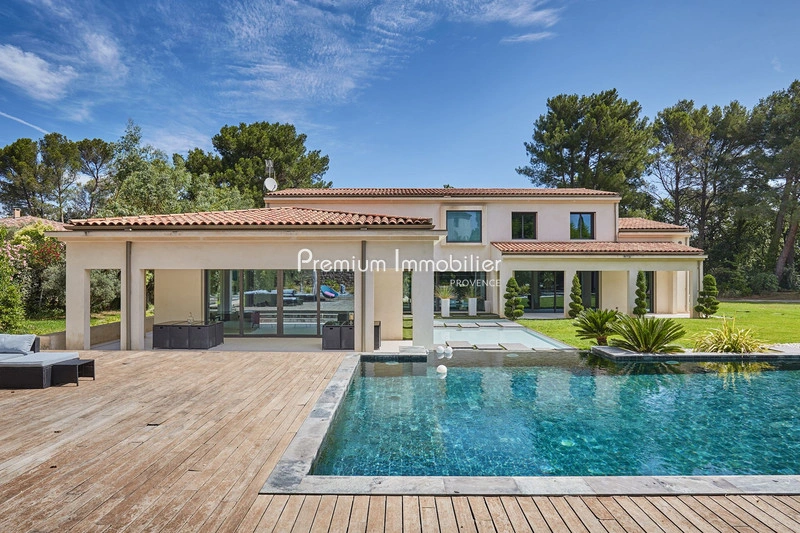 Casa con piscina