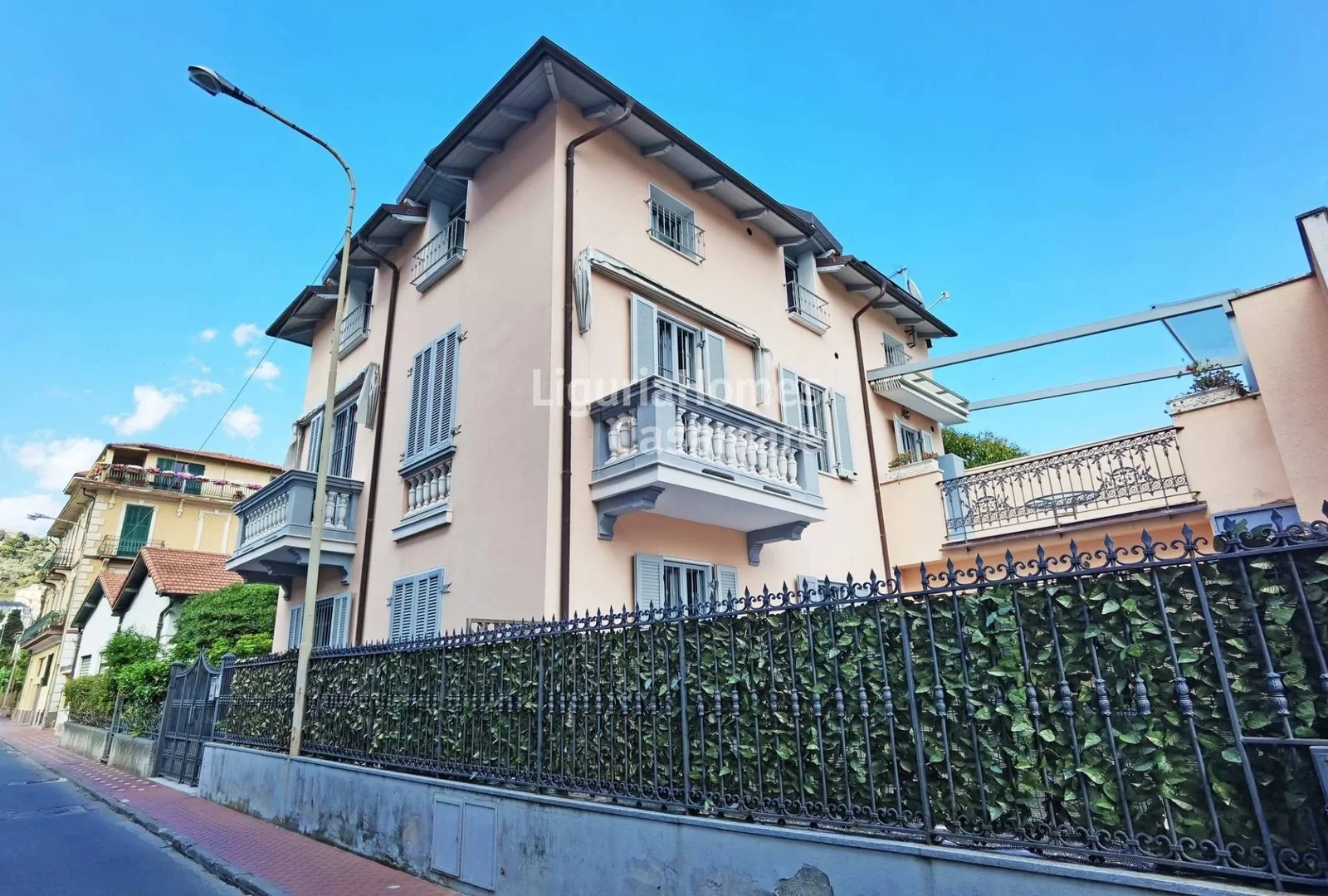 2 - venta apartamento bordighera liguria italia