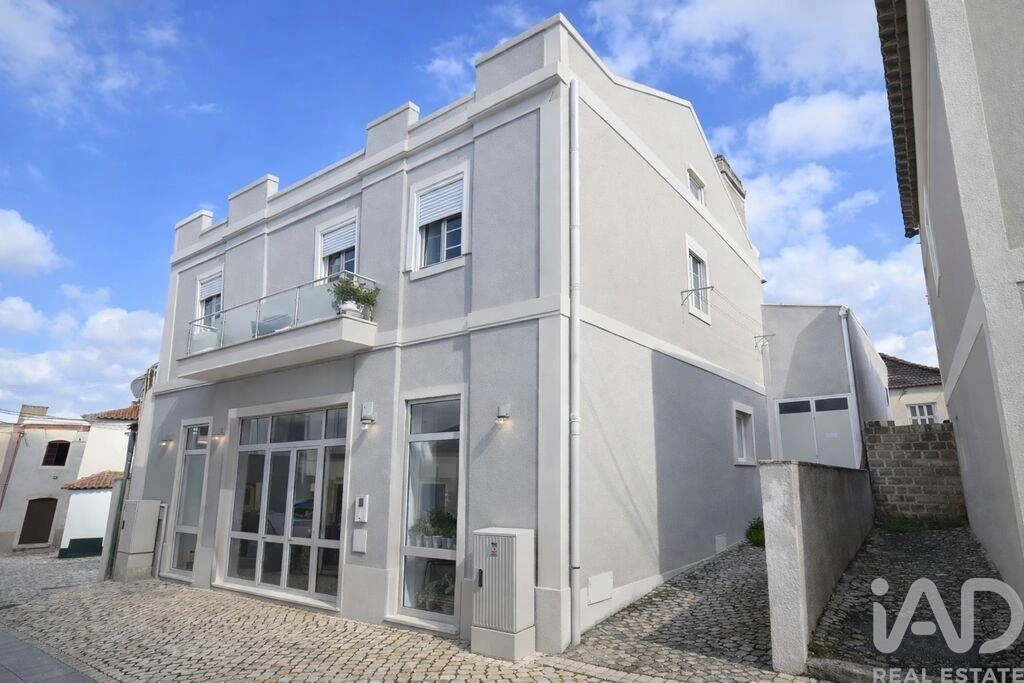 2 - venta edificio cadaval región centro portugal
