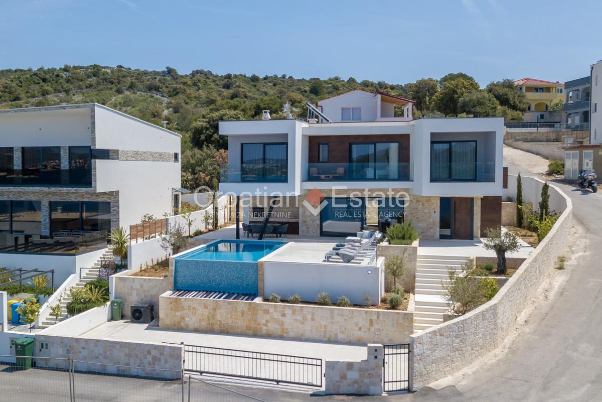 2 - venda casa vista de mar rogoznica sibenik croácia