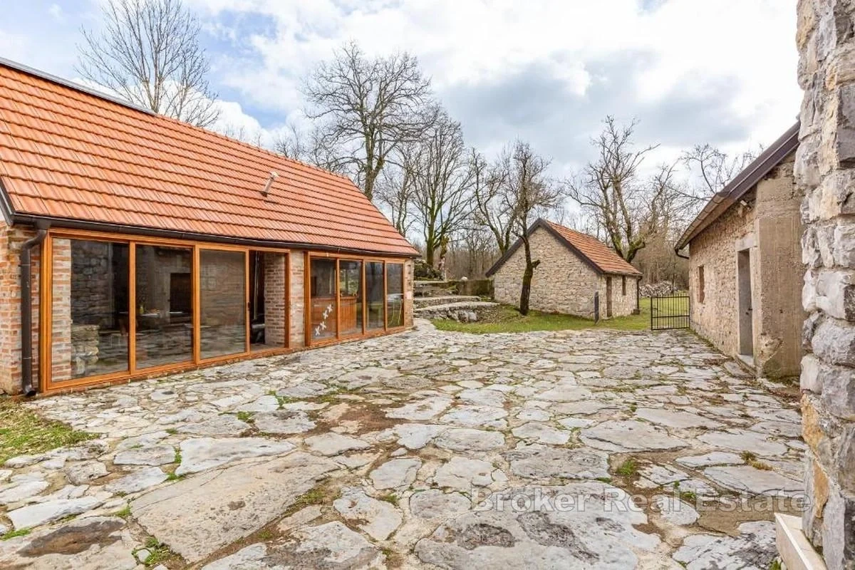 2 - venta casa gospić lika-senj croacia
