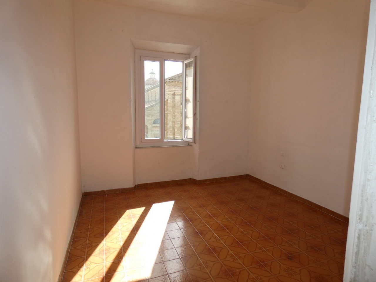 2 - venta apartamento livorno toscana italia